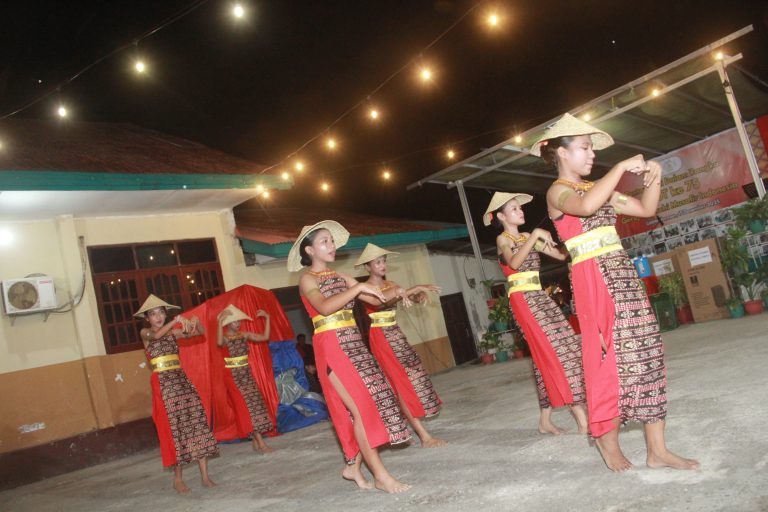 PENTAS SENI GMMI JELANG HUT KE-75 (DIAMOND JUBILEE)