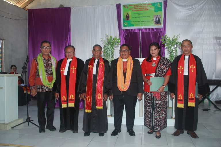 PENDETA TESSYALONIKA PIMPIN ANUGERAH AIRKOM NAIBONAT